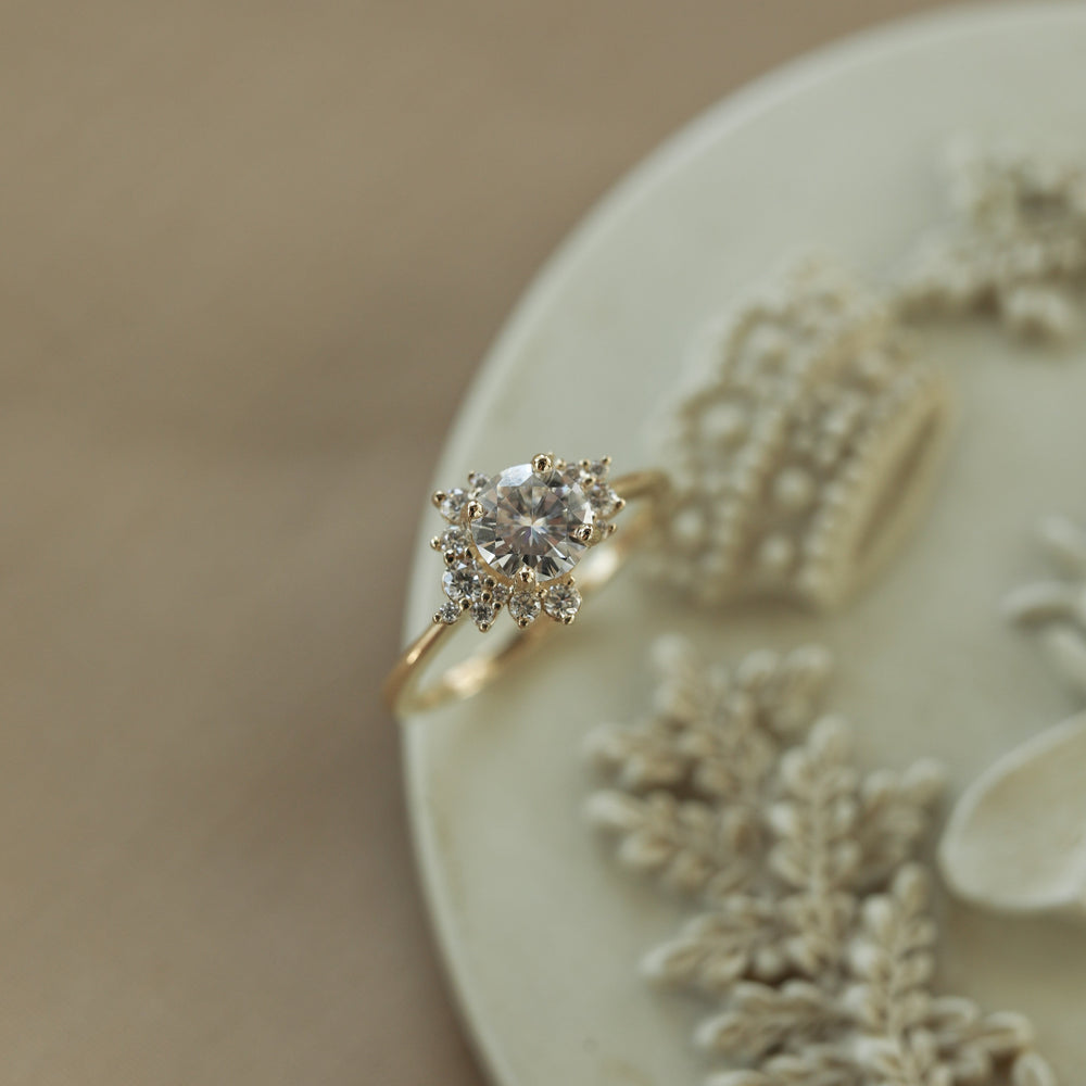 1.05ct Round Cluster Diamond Moissanite Engagement Ring
