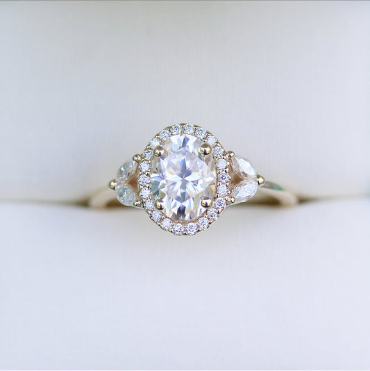 0.3ct Oval Cut Halo Moissanite Diamond Engagement Ring