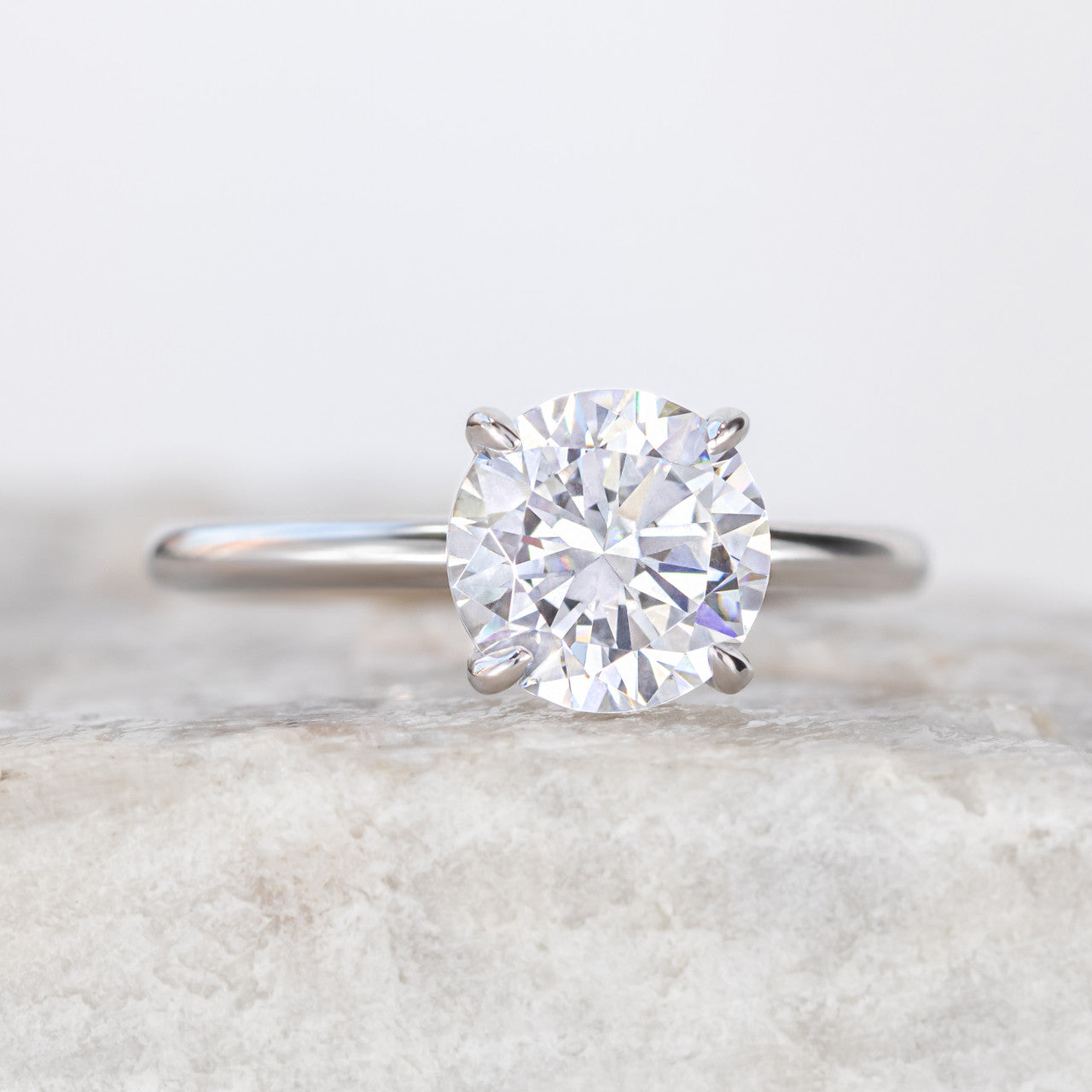 1.0 CT Round Moissanite Solitaire Engagement Ring