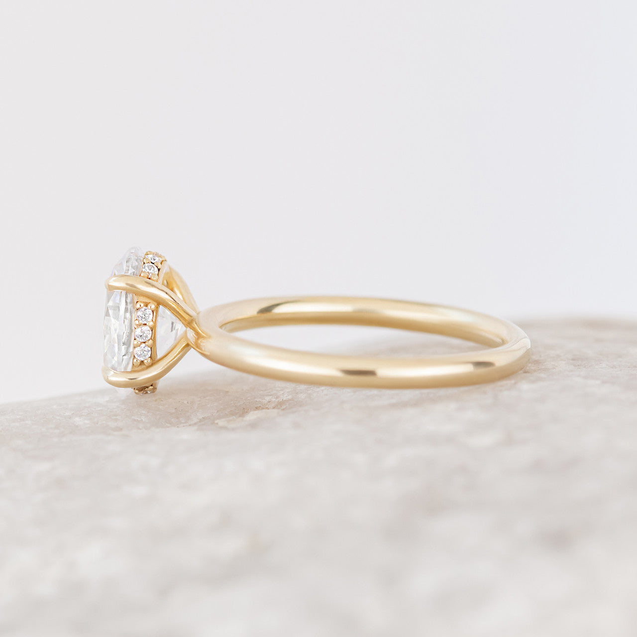 1.50 CT Oval Moissanite Solitaire Engagement Ring