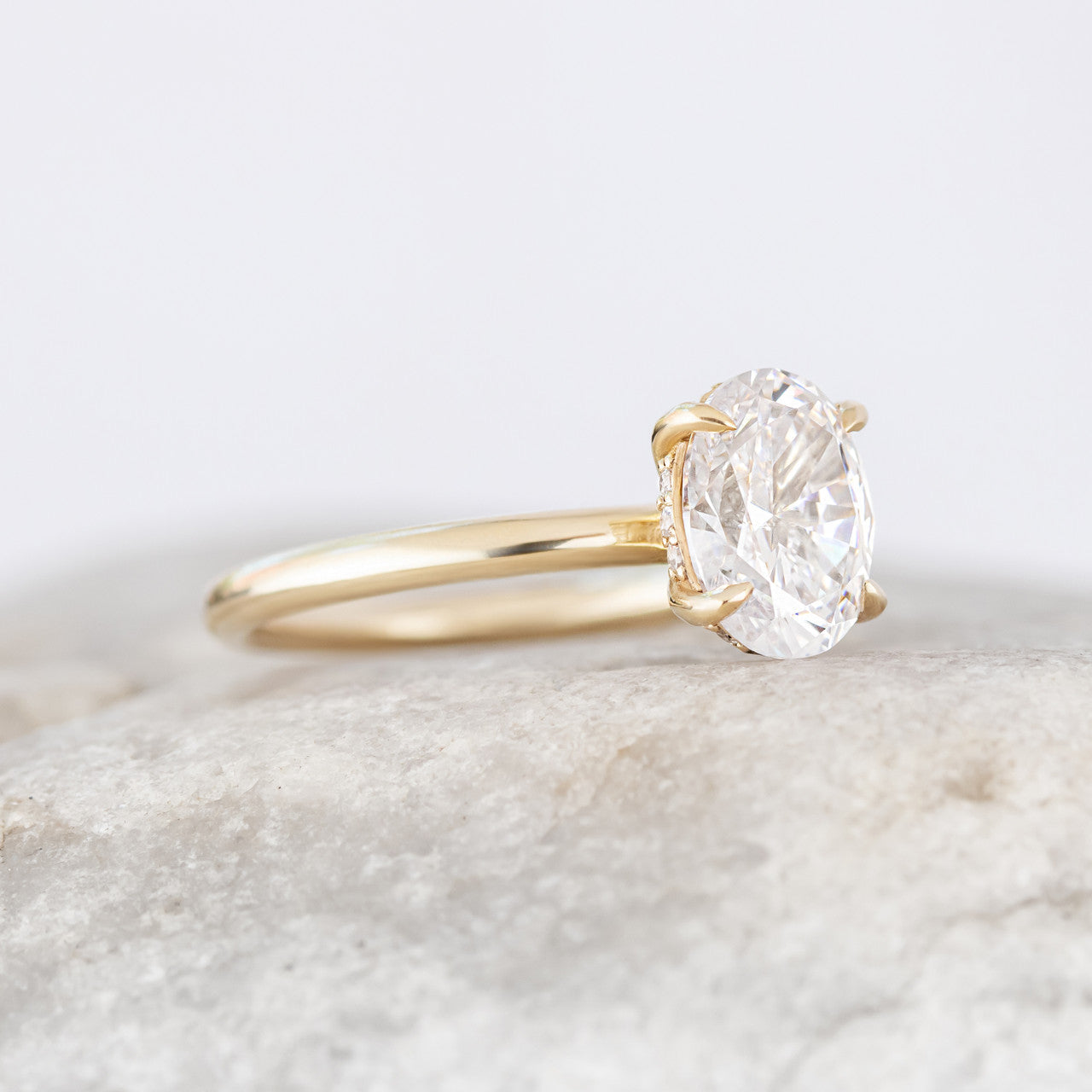 1.50 CT Oval Moissanite Solitaire Engagement Ring
