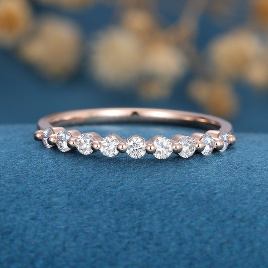 1.60 CT Round Shaped Moissanite Bubble Prongs Wedding Band