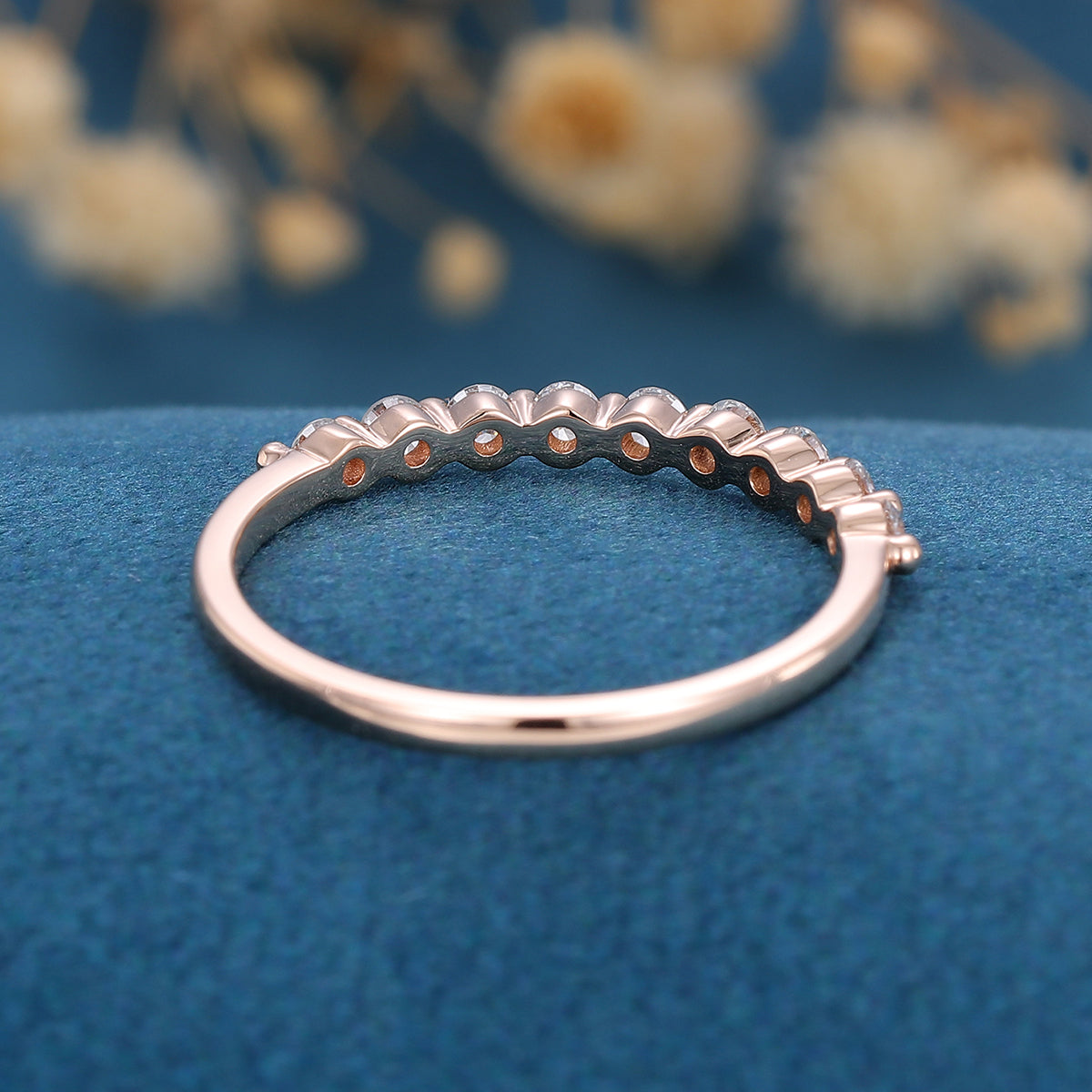 1.60 CT Round Shaped Moissanite Bubble Prongs Wedding Band