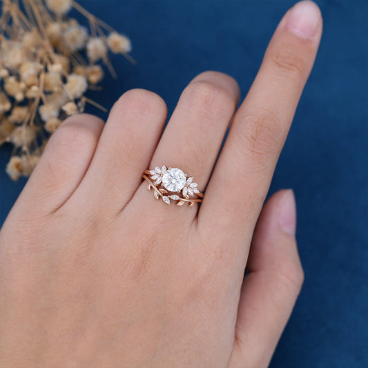 1.1 CT Round Shaped Moissanite Cluster Bridal Set