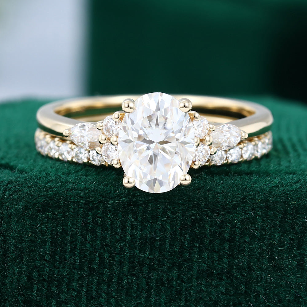 1.33 CT Oval Moissanite Cluster Bridal Ring Set