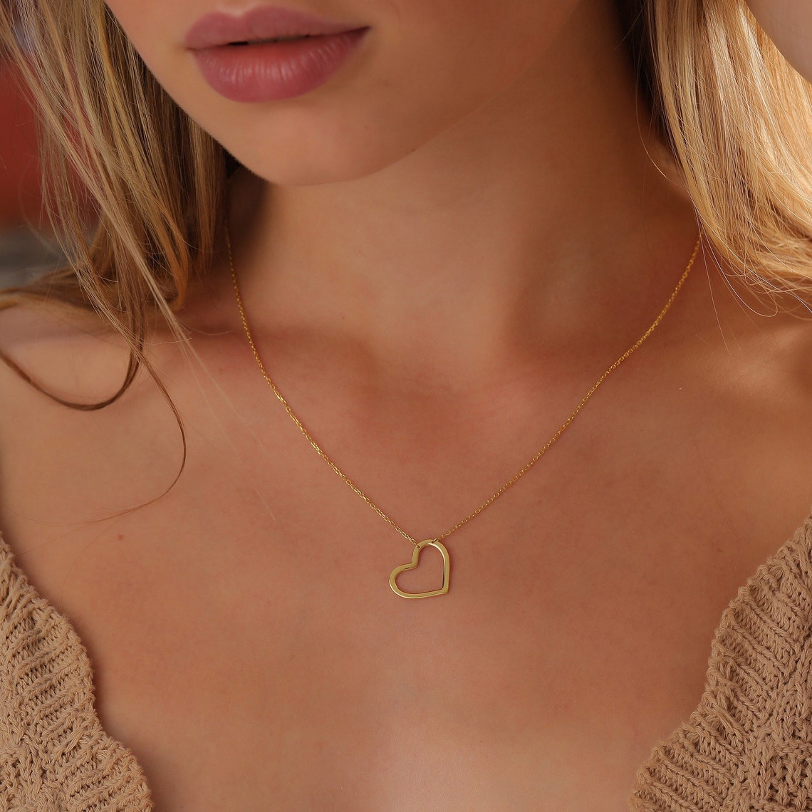 Dainty Heart Shaped Pendant Necklace for Her