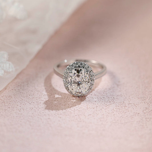2.0 CT Oval Moissanite Halo Engagement Ring