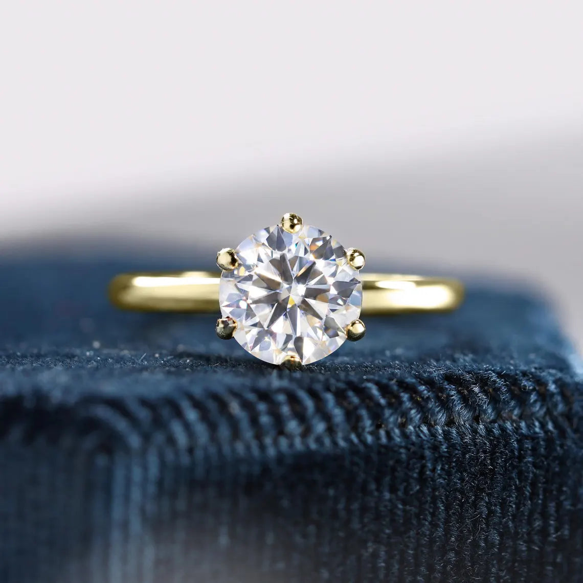 1.0CT Round Brilliant Daimond Solitaire Moissanite Engagement Ring