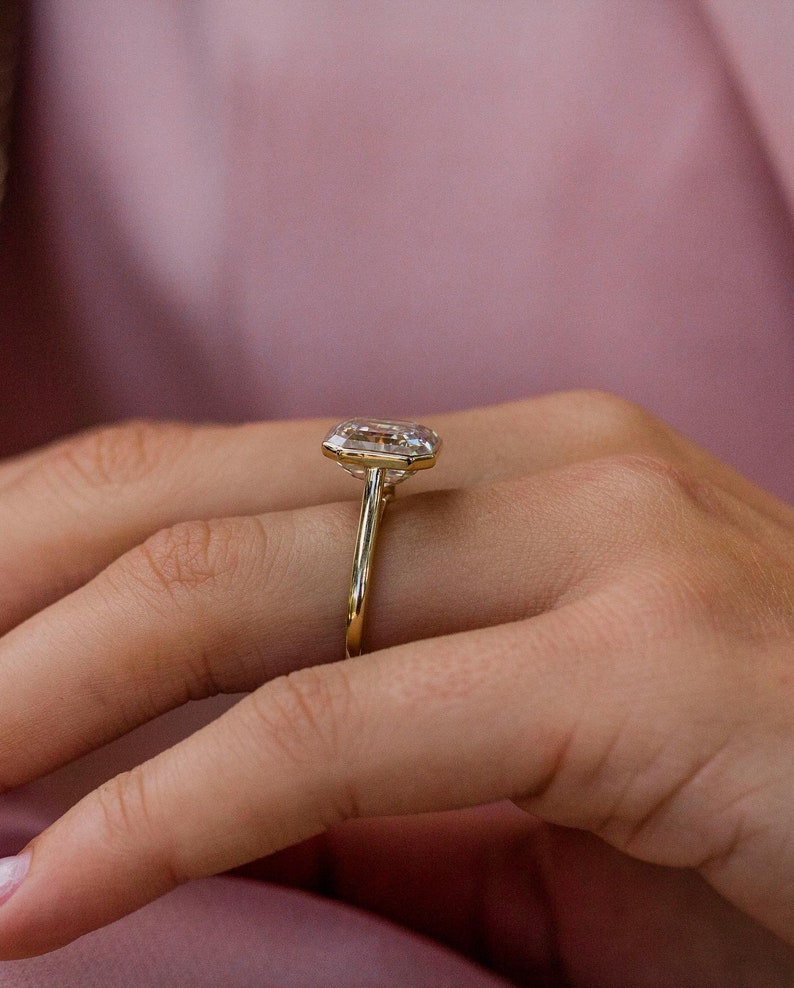 4.0ct Asscher Cut Bezel Moissanite Diamond Engagement Ring For Her