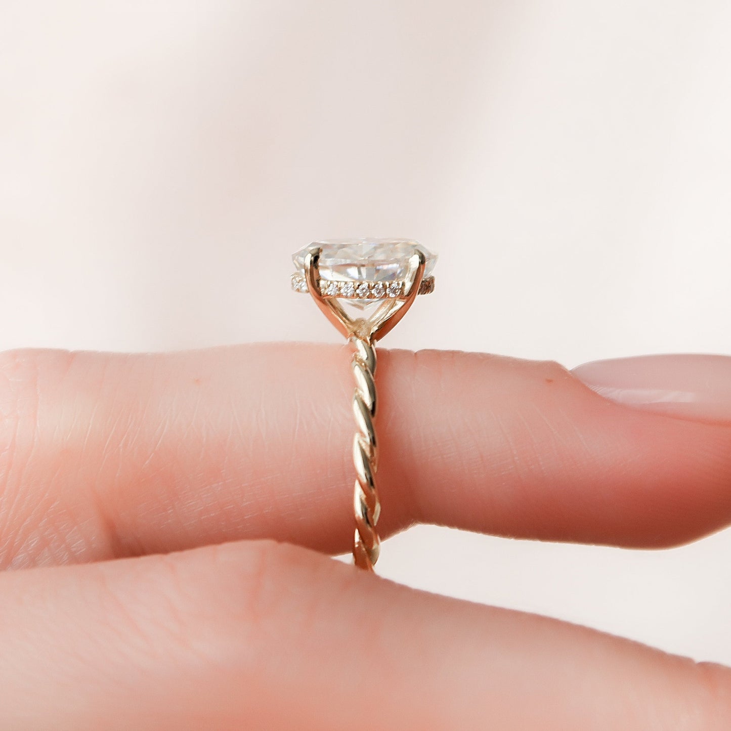 2.0CT Oval Cut Braided Moissanite Diamond Engagement Ring