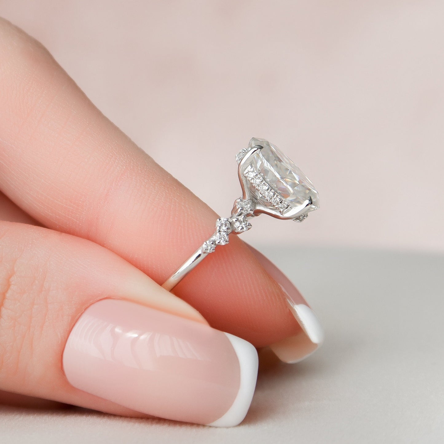 3.0CT Oval Cut Cluster Moissanite Diamond Engagement Ring