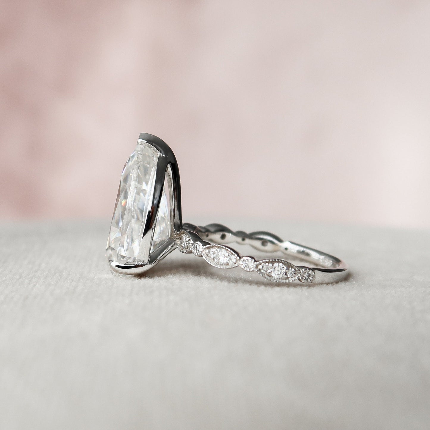4.50CT Pear Cut Art Deco Moissanite Diamond Engagement Ring For Her